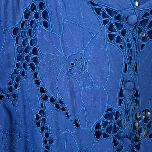 Vintage 80s/90s Women’s Royal Blue Lace Cutout Long Line Embroidered Top XXL/3X - Picture 2 of 8